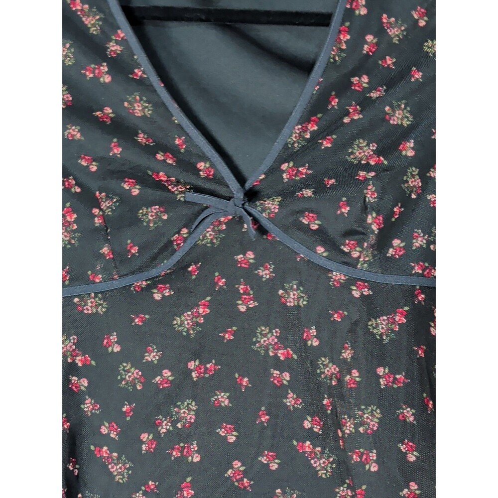 ❤️Aeropostale Crop Womens M Black Floral Mesh V Neck Short Sleeve Y2K Blouse❤️ - Picture 3 of 10